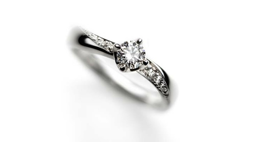 エンゲージリング：　Creme Dange クレームダンジュ