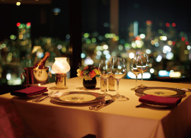 大阪gardenのサプライズプロポーズ ホテルオークラ神戸　レストランエメラルド