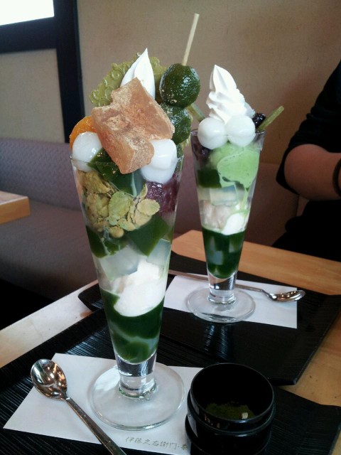抹茶パフェ