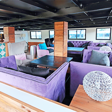 大阪のサプライズプロポーズ CORAL KITCHEN at sea