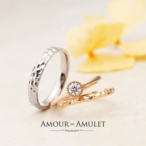 アンティーク調のセットリングAMOUR AMULETのカルメ