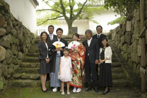 大阪の結婚前撮りロケ岸和田城家族写真