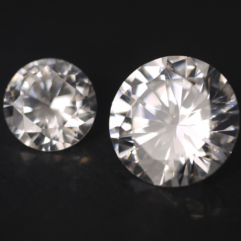 和歌山で人気高品質ダイヤモンドアイデアルダイヤんモンド究極の輝き