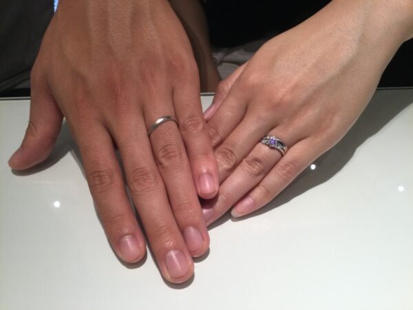 Mariage entの婚約指輪と彩乃瑞の結婚指輪をお選びいただきました。(大阪府泉佐野市)