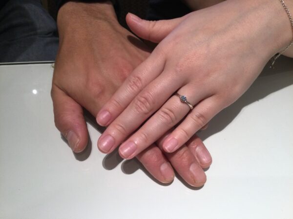 大阪府泉北郡忠岡町｜和風ブランドイロノハのシンプルな婚約指輪をご成約いただきました