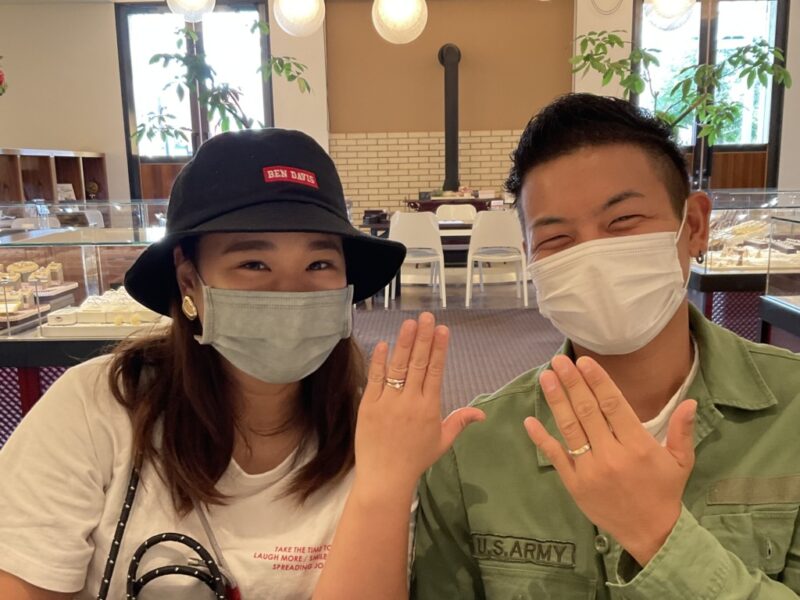 大阪府岸和田市おしゃれな婚約指輪結婚指輪ブランドラパージュご成約のお客様