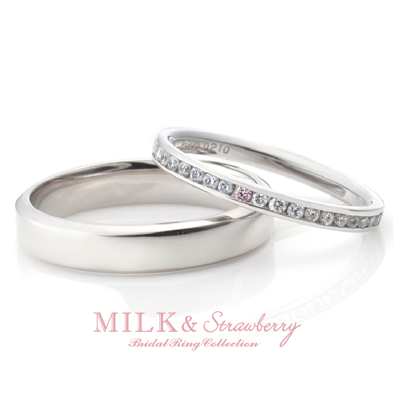 ピンクサファイアのアレンジも可愛らしいキラキラ結婚指輪