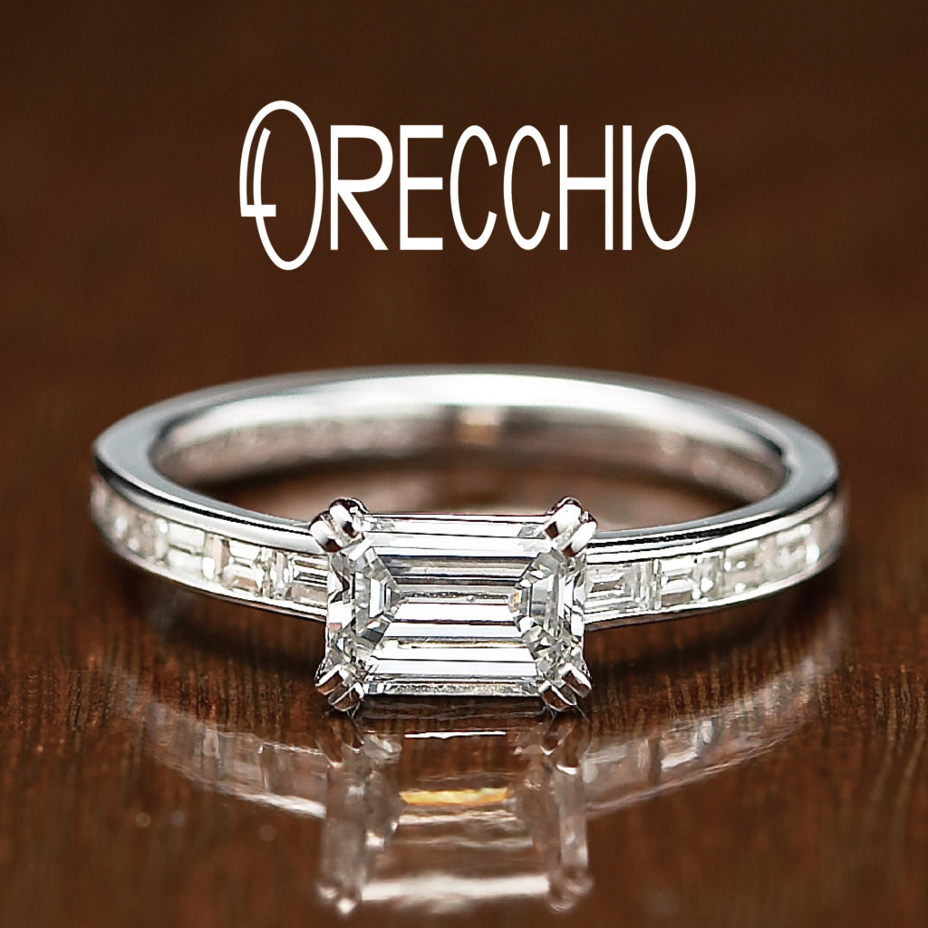 オレッキオ婚約指輪エメラルドカットダイヤ
